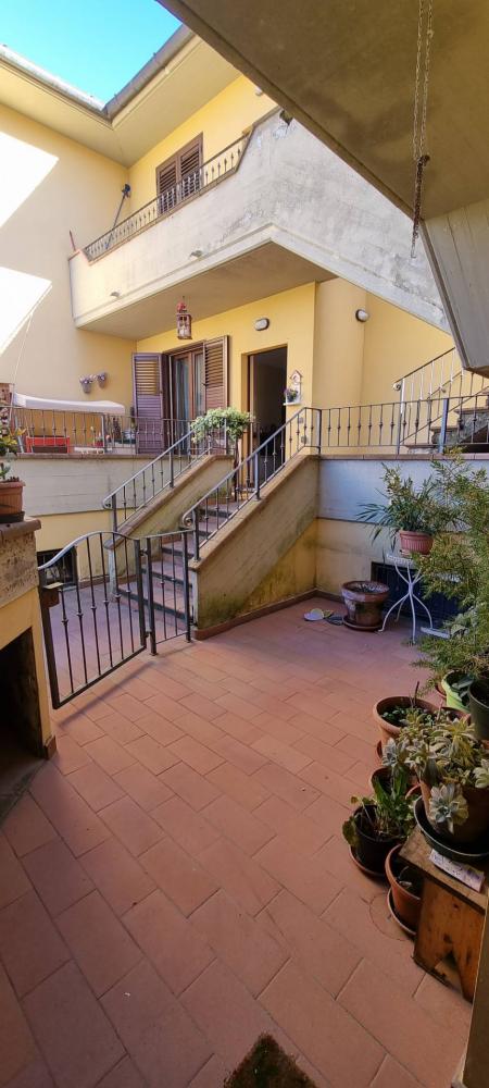 appartamento in vendita a Cavriglia in zona Castelnuovo dei Sabbioni
