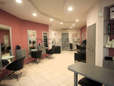 negozio in vendita a Cavriglia