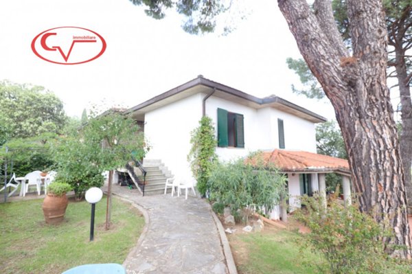 casa indipendente in vendita a Cavriglia