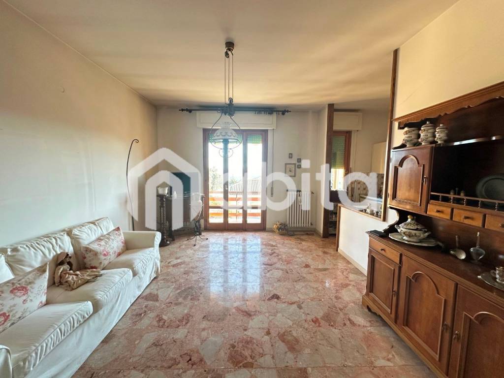 appartamento in vendita a Cavriglia in zona Castelnuovo dei Sabbioni