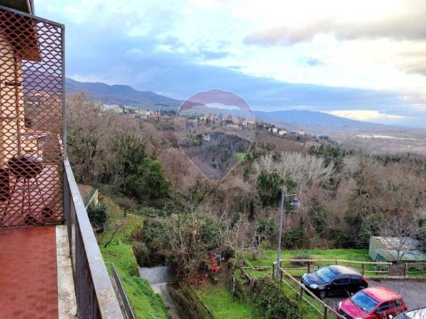 appartamento in vendita a Cavriglia in zona Neri