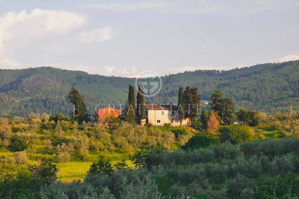 casa indipendente in vendita a Cavriglia