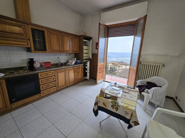 appartamento in vendita a Cavriglia in zona Meleto