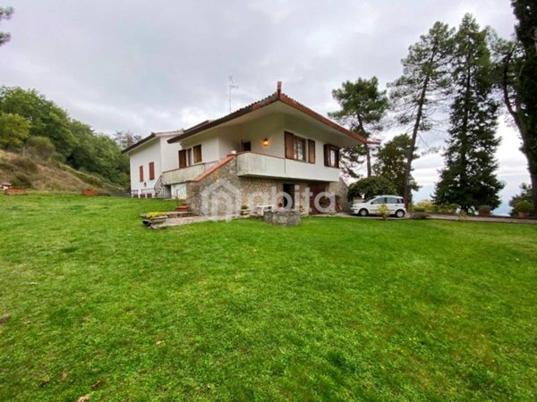 casa indipendente in vendita a Cavriglia