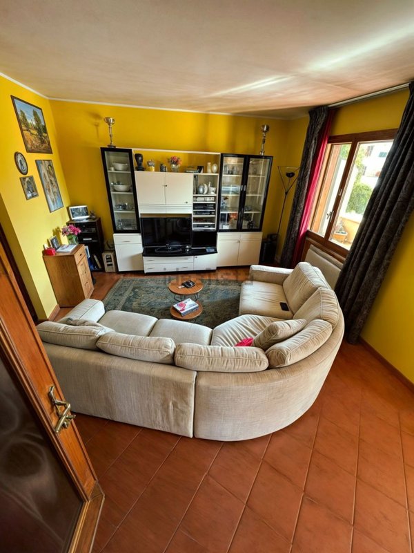 casa indipendente in vendita a Cavriglia
