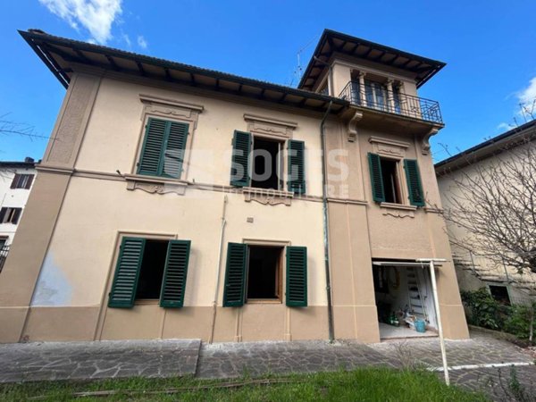 casa indipendente in vendita a Cavriglia