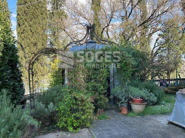 casa indipendente in vendita a Cavriglia in zona Castelnuovo dei Sabbioni