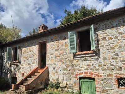 casa indipendente in vendita a Cavriglia in zona Meleto