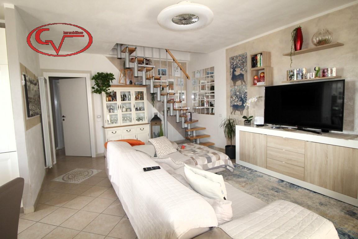 casa indipendente in vendita a Cavriglia