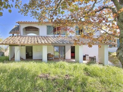 casa indipendente in vendita a Cavriglia