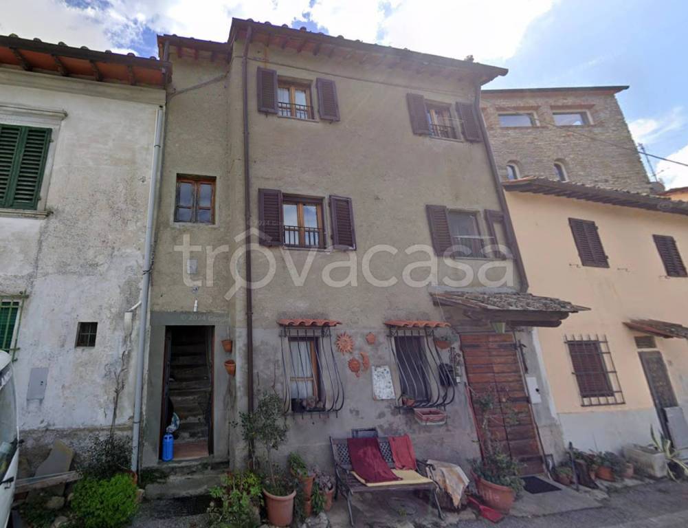 casa indipendente in vendita a Cavriglia