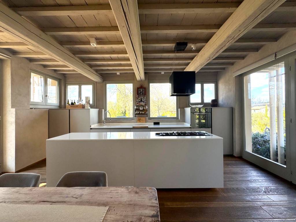 casa indipendente in vendita a Cavriglia