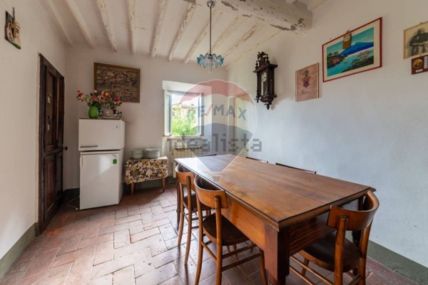 appartamento in vendita a Cavriglia in zona Montegonzi