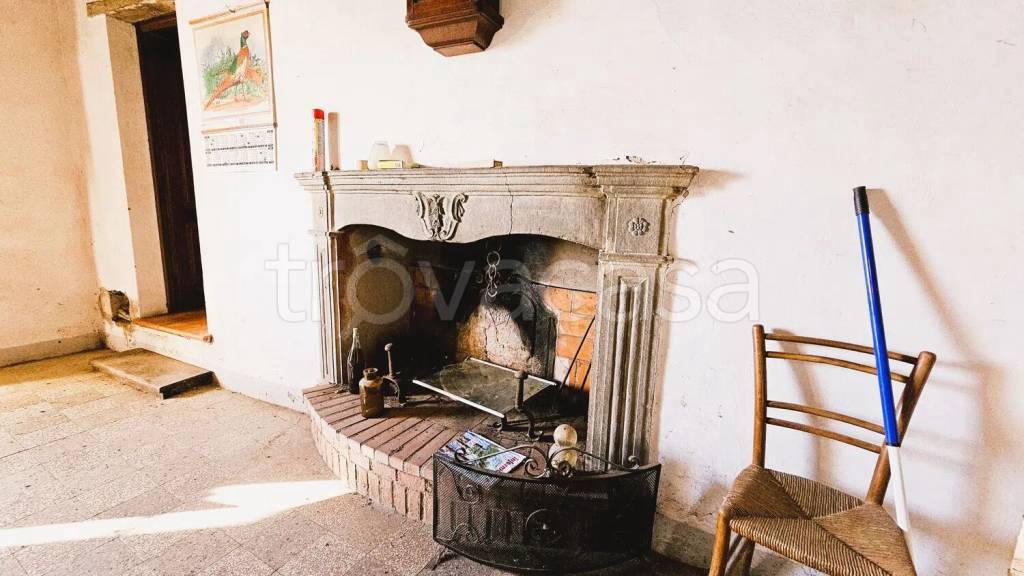 casa indipendente in vendita a Cavriglia