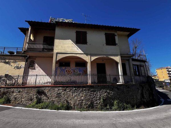 casa indipendente in vendita a Cavriglia