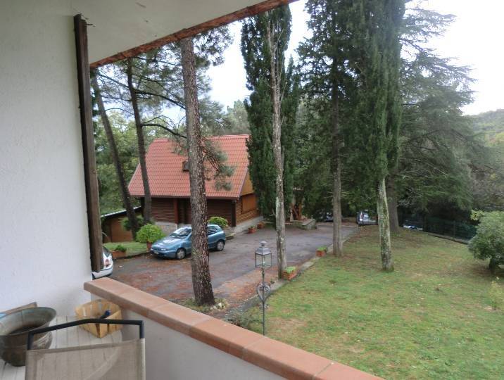 casa indipendente in vendita a Cavriglia