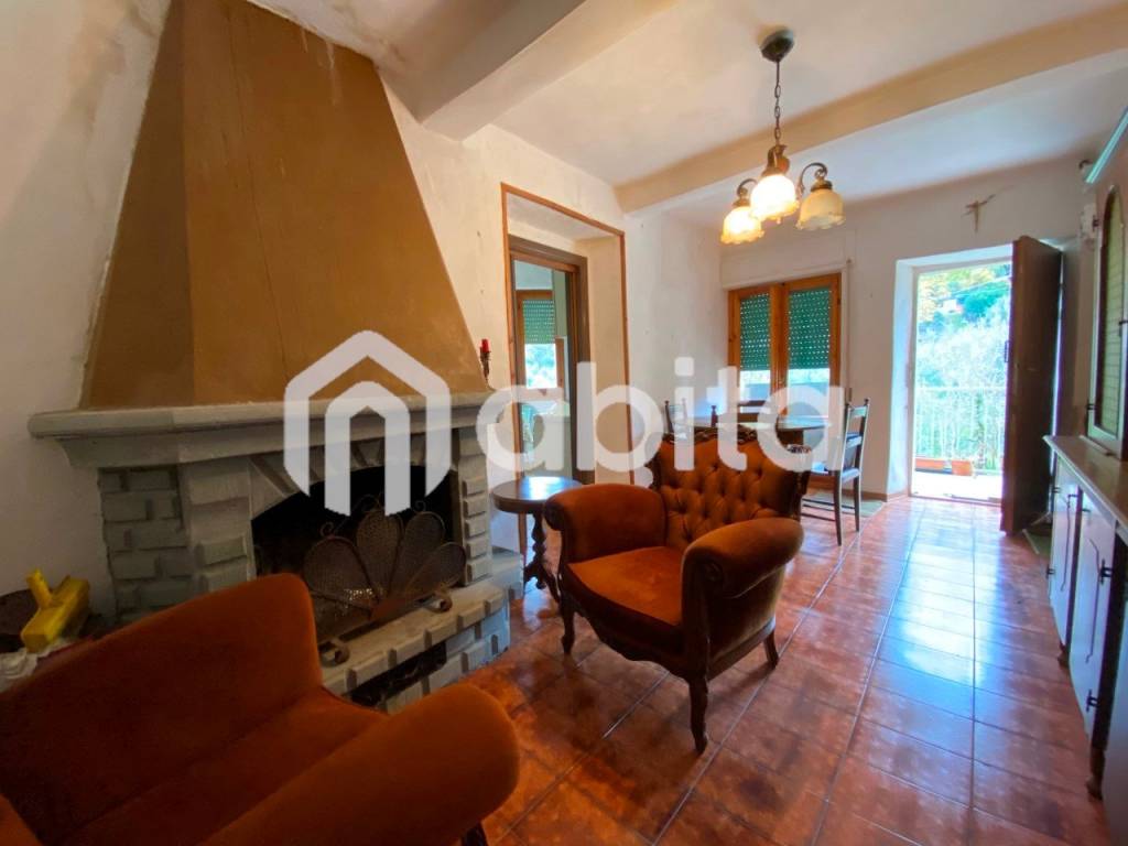 appartamento in vendita a Cavriglia