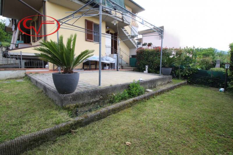 casa semindipendente in vendita a Cavriglia in zona Castelnuovo dei Sabbioni