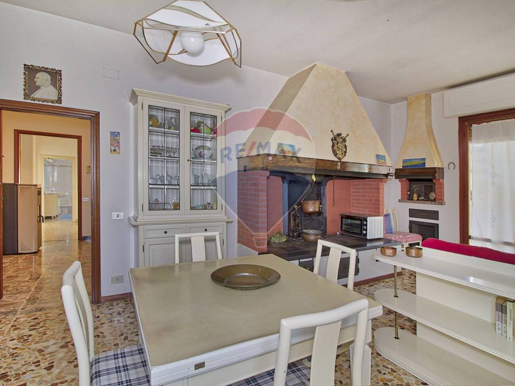 casa indipendente in vendita a Cavriglia