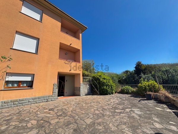 casa indipendente in vendita a Cavriglia