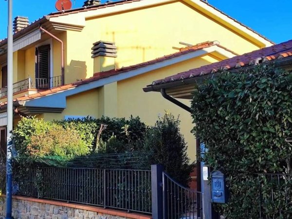 appartamento in vendita a Cavriglia in zona Neri