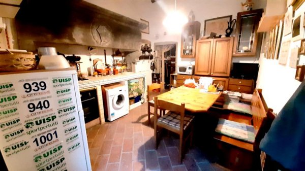 appartamento in vendita a Cavriglia in zona Meleto