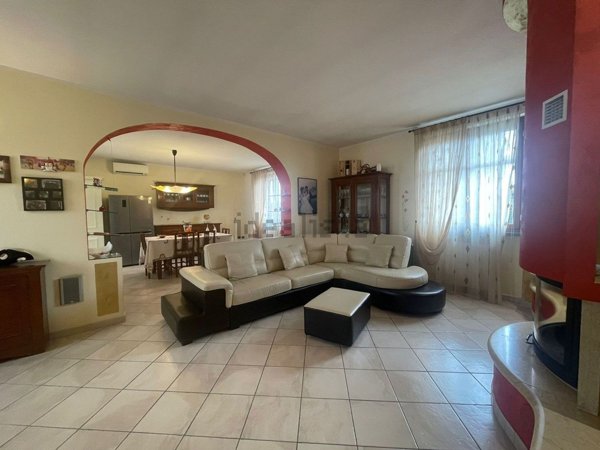 casa indipendente in vendita a Cavriglia in zona Neri