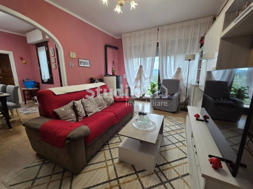appartamento in vendita a Cavriglia in zona Castelnuovo dei Sabbioni