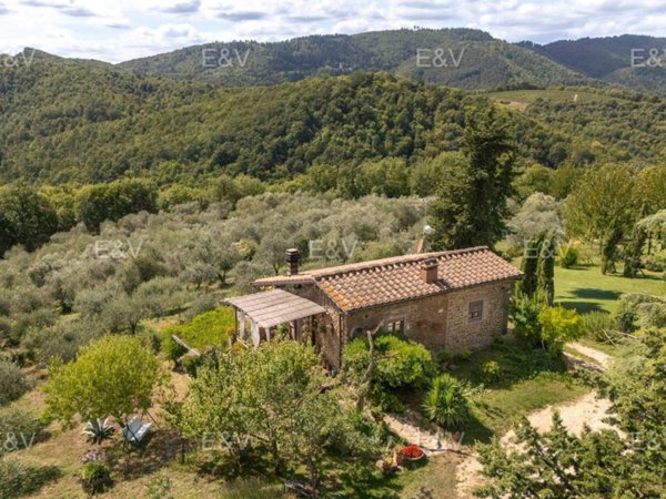 casa indipendente in vendita a Cavriglia