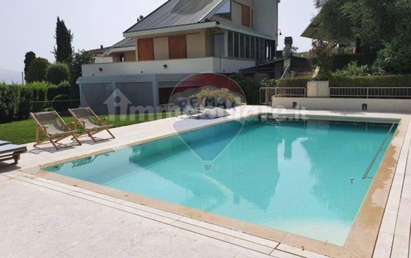 casa indipendente in vendita a Cavriglia in zona Castelnuovo dei Sabbioni