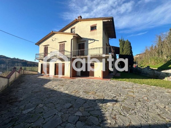 casa indipendente in vendita a Cavriglia