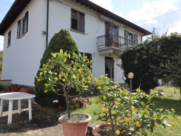 casa indipendente in vendita a Cavriglia