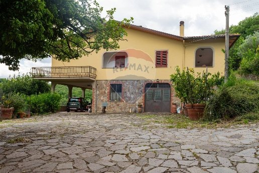casa indipendente in vendita a Cavriglia in zona Neri