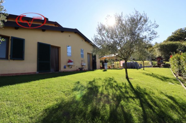 casa indipendente in vendita a Cavriglia
