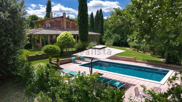 casale in vendita a Cavriglia