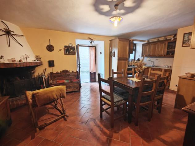 casa indipendente in vendita a Cavriglia