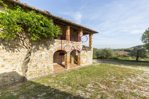 casa indipendente in vendita a Cavriglia