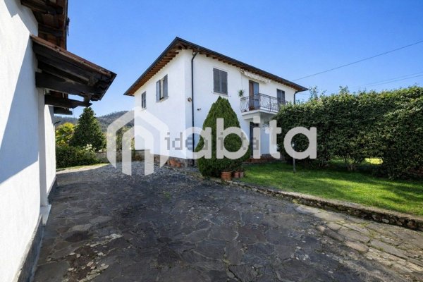 casa indipendente in vendita a Cavriglia