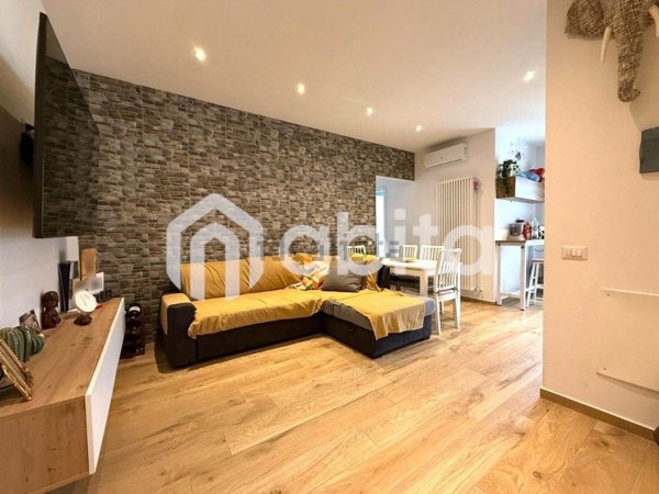 appartamento in vendita a Cavriglia in zona Santa Barbara