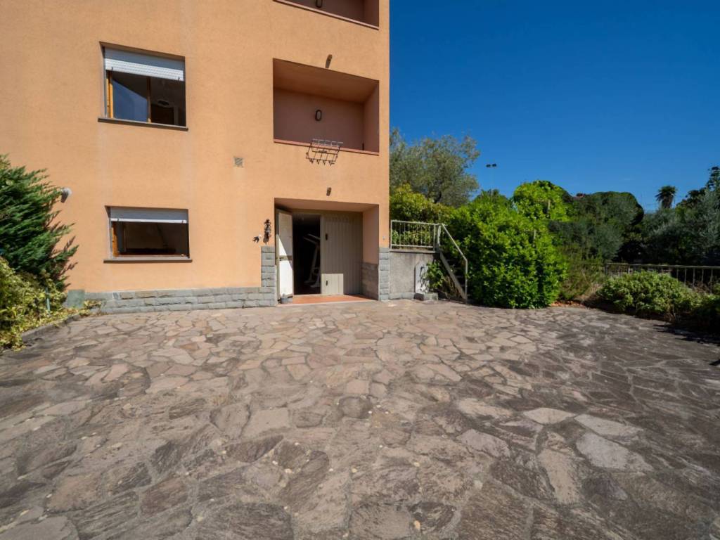 casa indipendente in vendita a Cavriglia