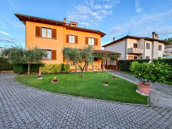 casa indipendente in vendita a Cavriglia in zona Castelnuovo dei Sabbioni