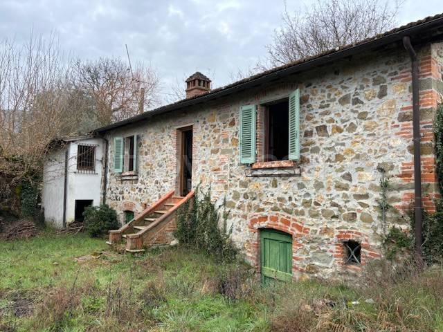 casa indipendente in vendita a Cavriglia