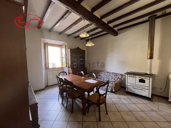 casa indipendente in vendita a Cavriglia