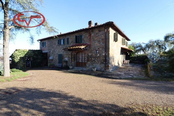 casa indipendente in vendita a Cavriglia