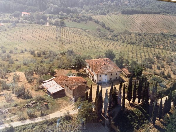 casa indipendente in vendita a Cavriglia in zona Meleto