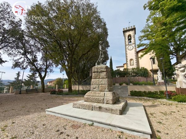 casa indipendente in vendita a Cavriglia in zona Meleto
