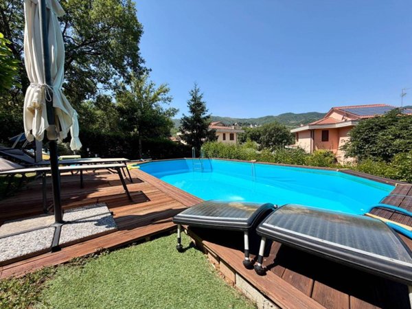 casa indipendente in vendita a Cavriglia in zona Neri