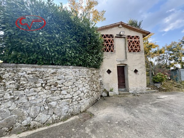 casa indipendente in vendita a Cavriglia in zona Montegonzi