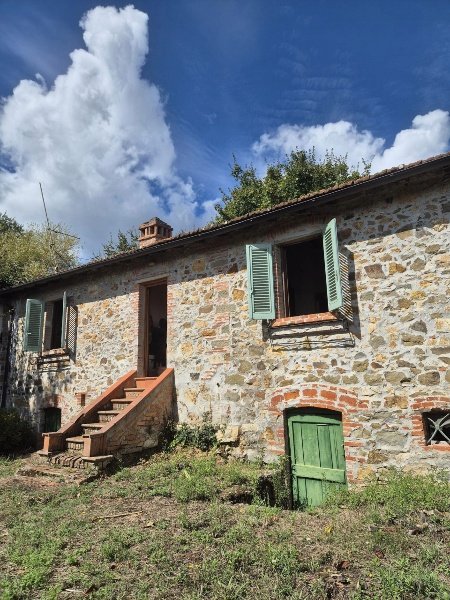 casa indipendente in vendita a Cavriglia in zona Castelnuovo dei Sabbioni