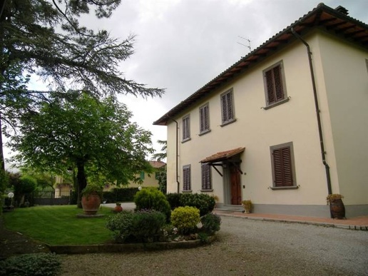 casa indipendente in vendita a Cavriglia